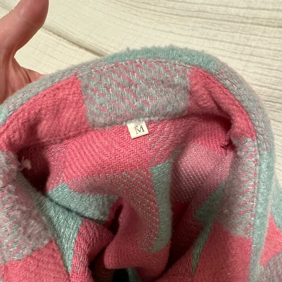 Shacket - Picture 3 of 5